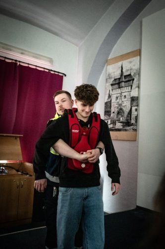 ae49460e-b197-4ac7-86ec-f0a40fb7b18c